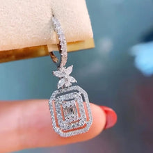 Load image into Gallery viewer, Shining Love Earrings
