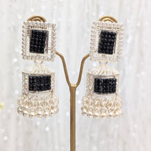 Load image into Gallery viewer, Eunoia Earrings
