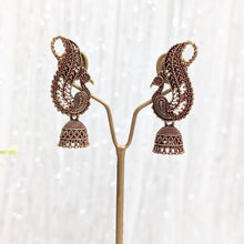 Load image into Gallery viewer, Lithe Earrings

