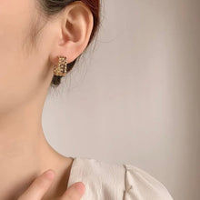 Load image into Gallery viewer, Infini Earrings
