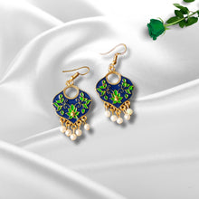 Load image into Gallery viewer, Forever Earrings
