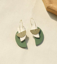 Load image into Gallery viewer, Arcy Earrings
