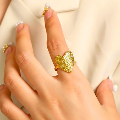 Queen Heart Ring